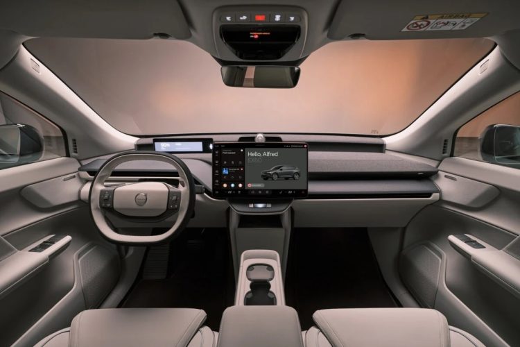 Faites un tour à bord du nouveau Volvo EX60 : une expérience qui va vous surprendre !
