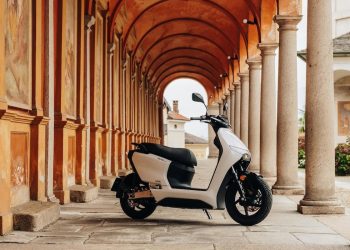 Le premier scooter électrique de Zero arrive en France : une révolution sur roues qui va vous étonner !