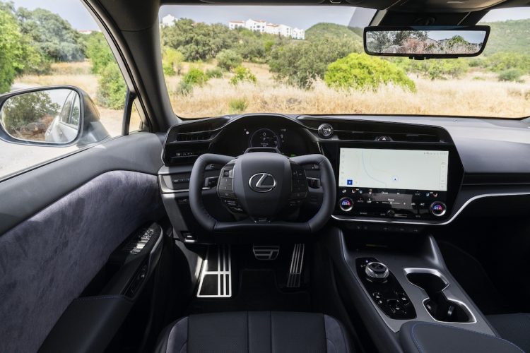 Les tarifs choc du SUV électrique RZ de Lexus en France enfin révélés !