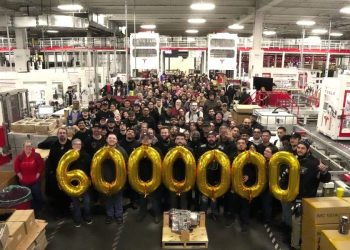 Giga Nevada : un événement marquant avec la production de la 6 millionsième unité de propulsion !