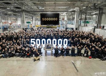 Tesla Giga Shanghai atteint un incroyable cap de 5 millions d&rsquo;unités de propulsion électrique : un tournant inattendu !