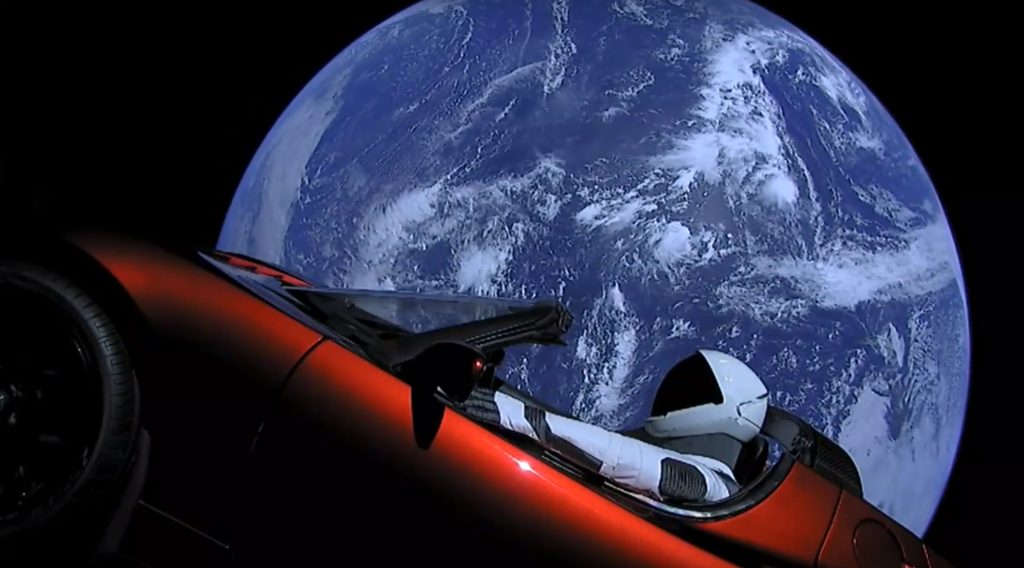 Roadster dans l'espace