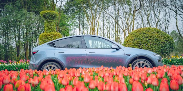 Des poignées de porte inspirées de Tesla interdites ? La nouvelle norme de sécurité en Chine fait jaser !