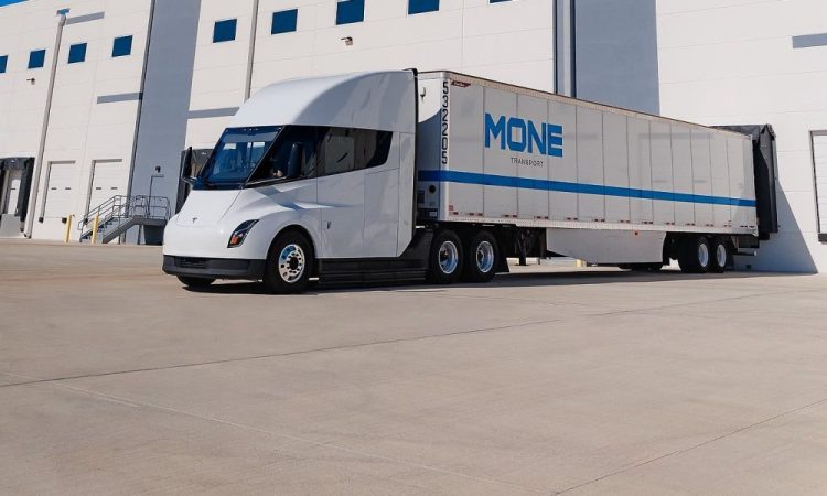 Tesla Semi élargit son programme pilote : les révélations surprenantes d&rsquo;une entreprise logistique texane.