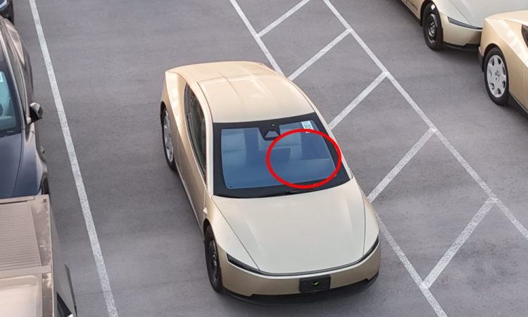 Tesla dévoile un aspect choquant de la fonctionnalité du Cybercab alors que la production atteint le mode Plaid.