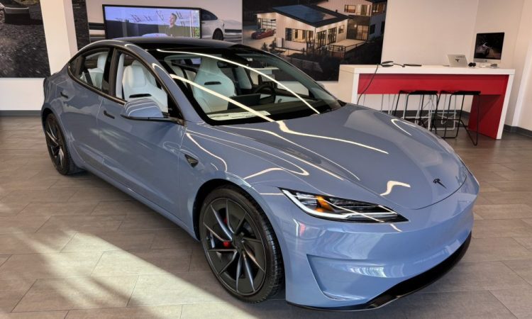 Tesla élargit sa palette de couleurs pour le grand public aux États-Unis : une surprise qui change tout !